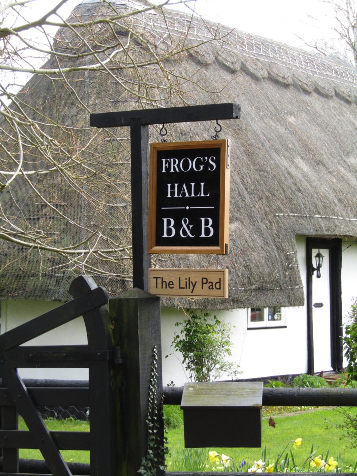 Frogs Hall B&B Eye  Екстер'єр фото